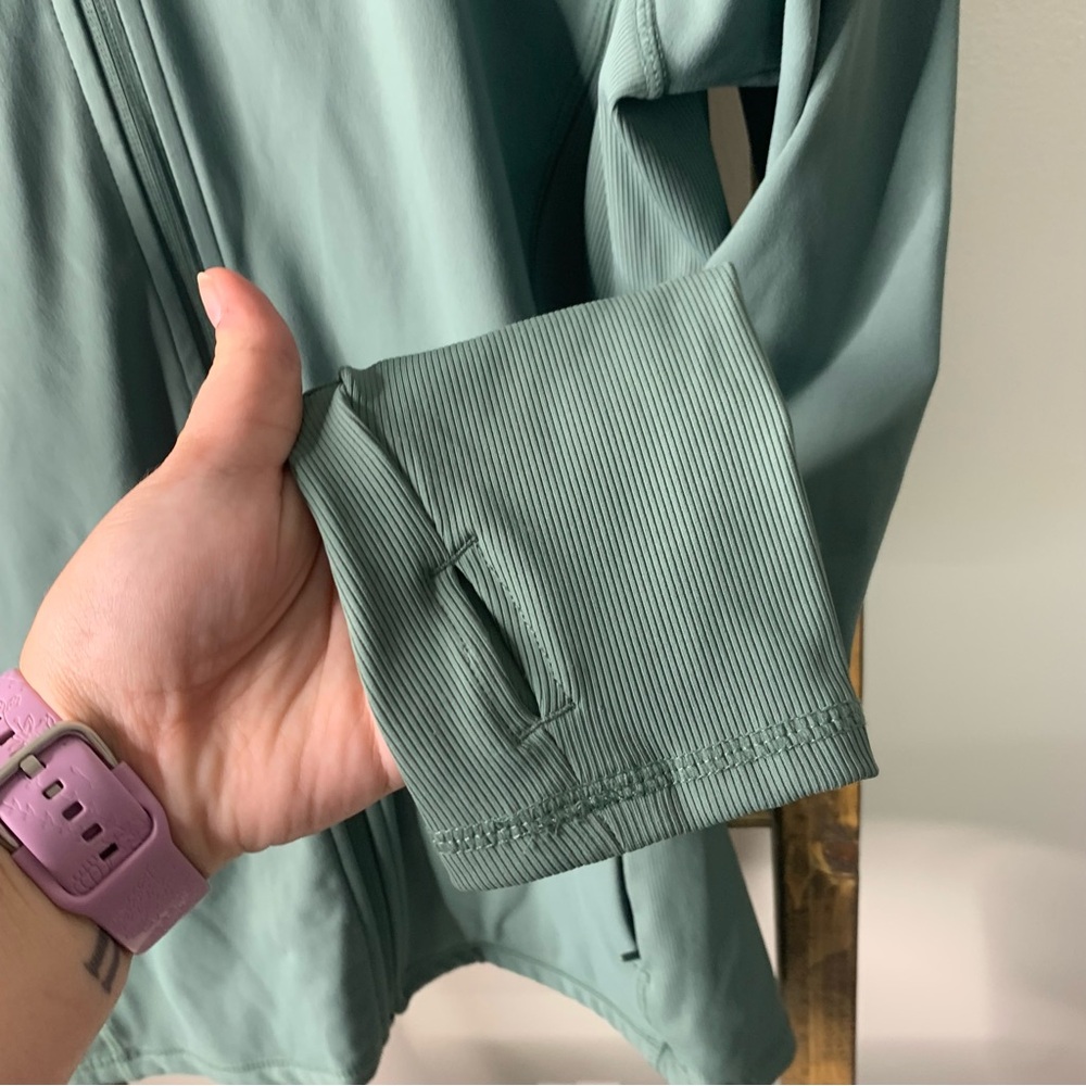 Reebok Women’s Evolution Full Zip Performance Jac… - image 4